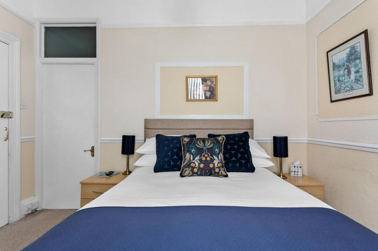 Melba House (Adults Only) Bed & Breakfast Torquay Bagian luar foto
