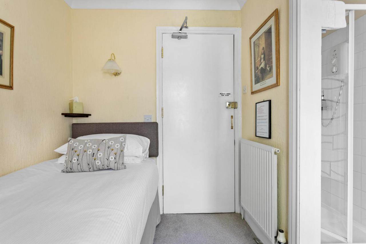 Melba House (Adults Only) Bed & Breakfast Torquay Bagian luar foto