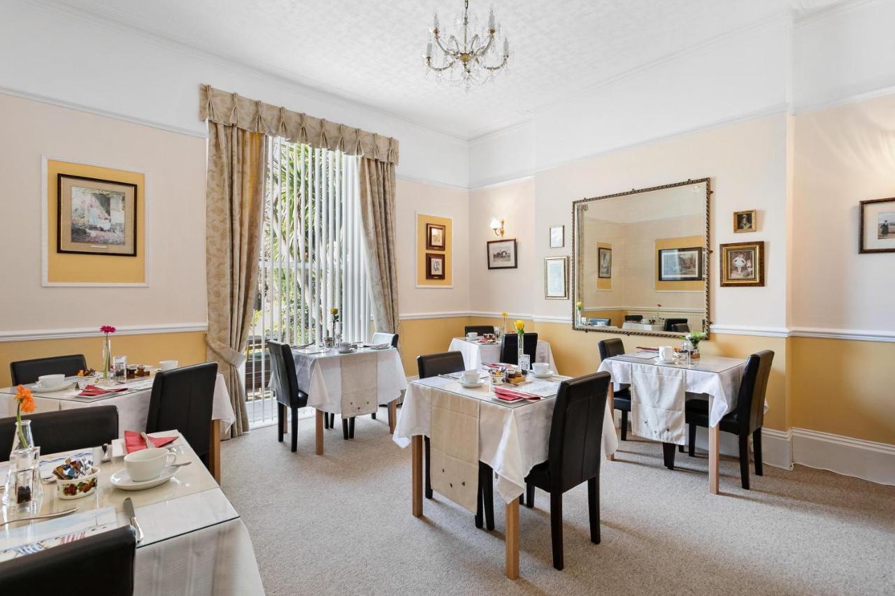 Melba House (Adults Only) Bed & Breakfast Torquay Bagian luar foto